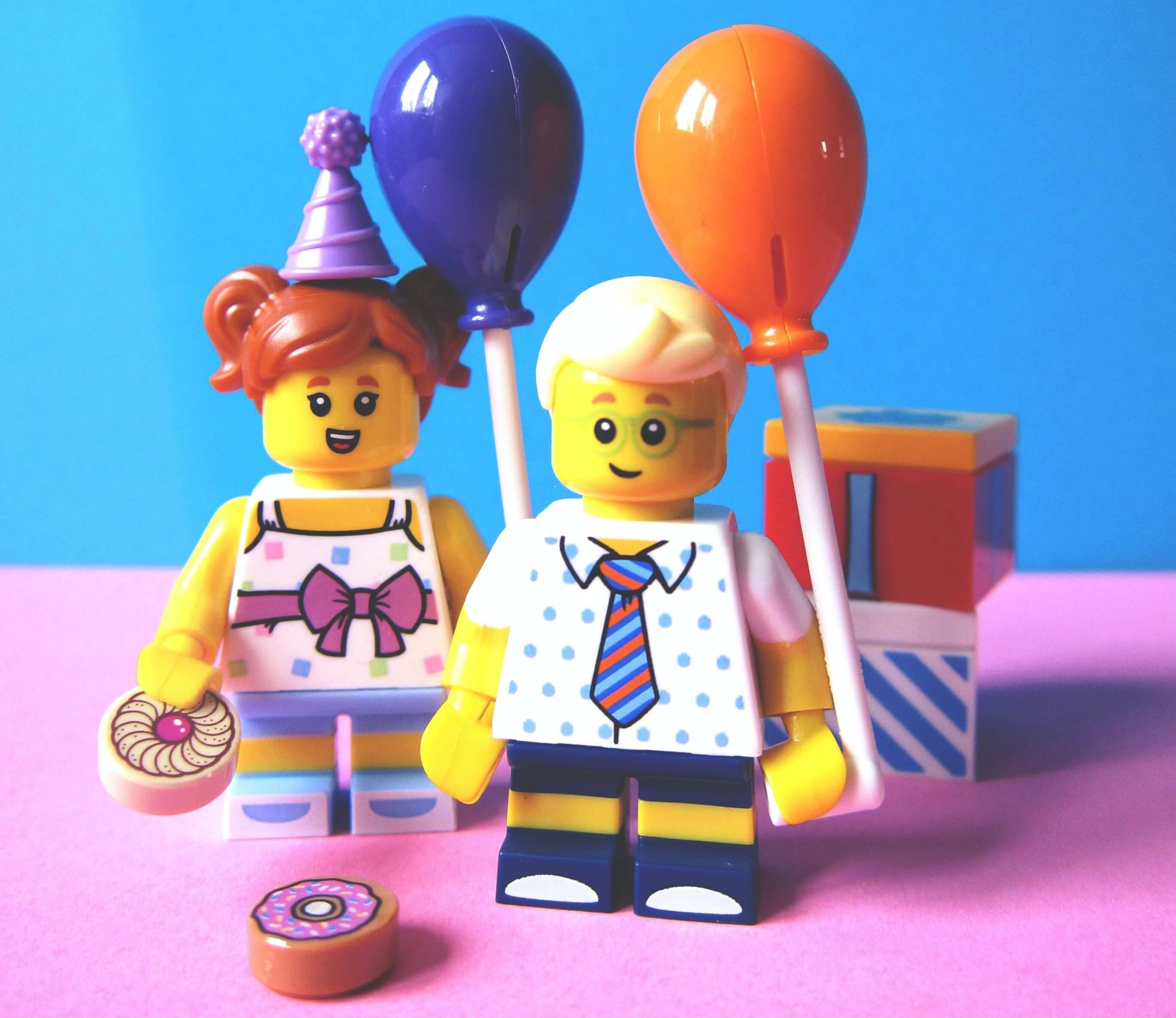 Lego chico, Lego chica de fiesta.